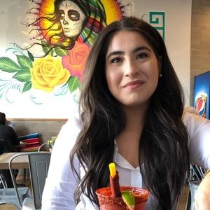 Meet your Posher, Vanessa